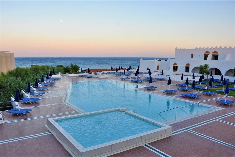 Hotel Alfa Beach    ecko Rhodos 163 K   Invia