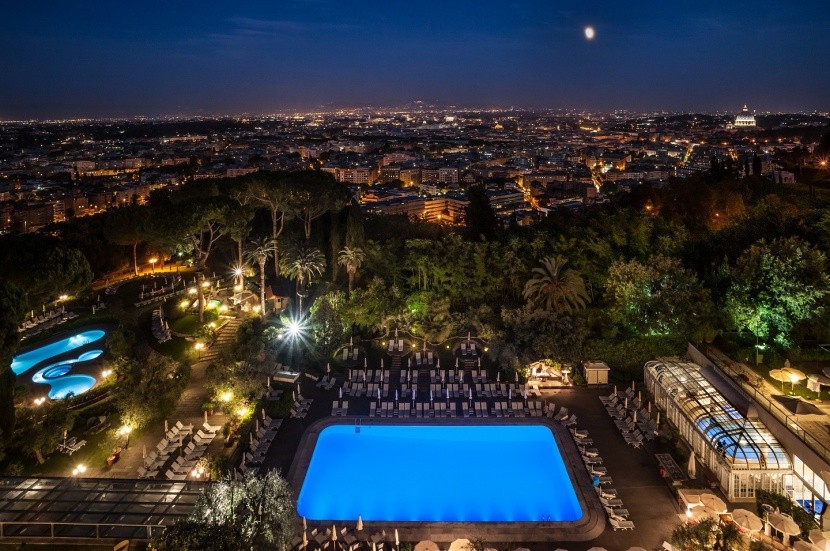Výhľad z Rome Cavalieri Waldorf Astoria