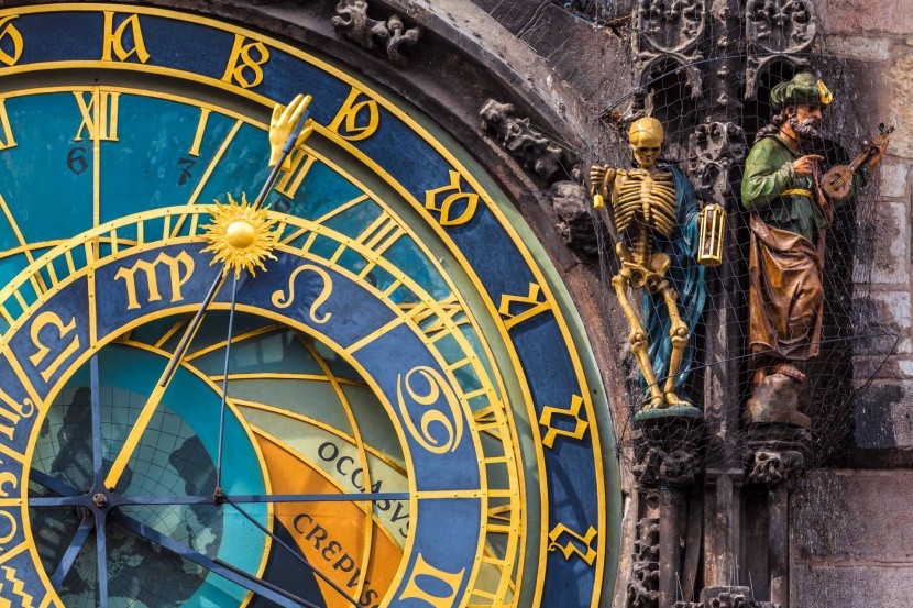 Orloj Prága óra időmérő apostolok