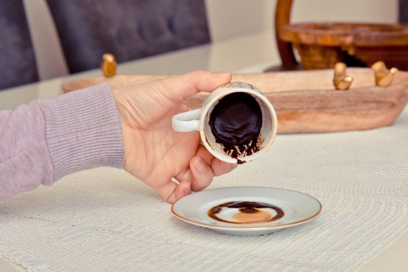 V Turecku s kávou odhalíte aj svoj osud