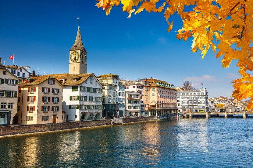 A napos Zürich, Svájc