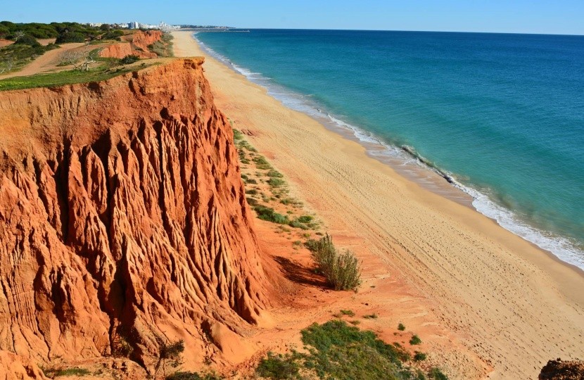 Praia da Falesia, Algarve, Portugalsko