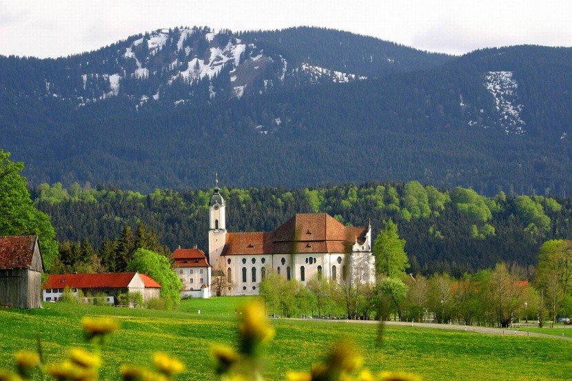 Kostel Wieskirche v jižním Bavorsku
