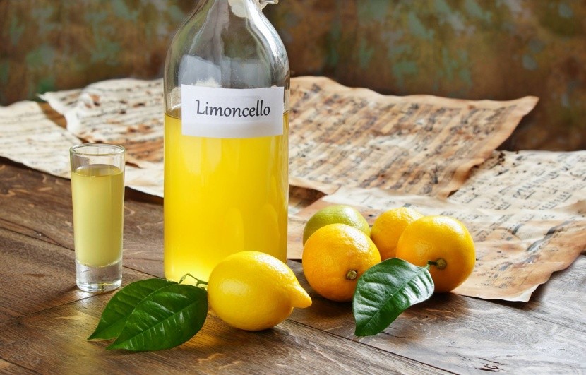 Olasz, házi limoncello