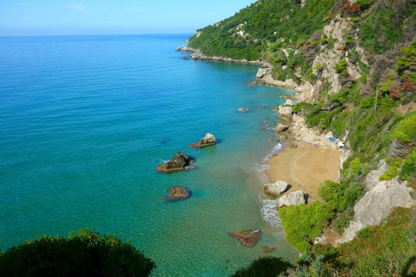 Nudistická pláž Mirtiotissa, Korfu