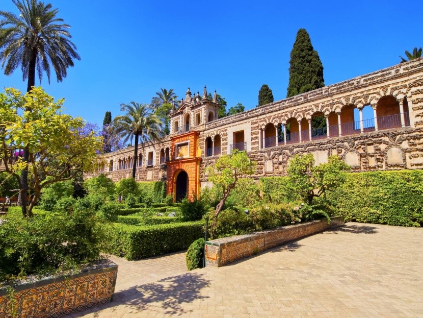 Galeria de Grutesco a zahrady Alcázaru