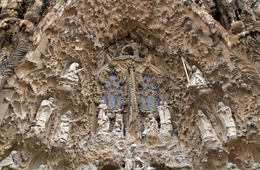 Fasáda chrámu Sagrada Familia