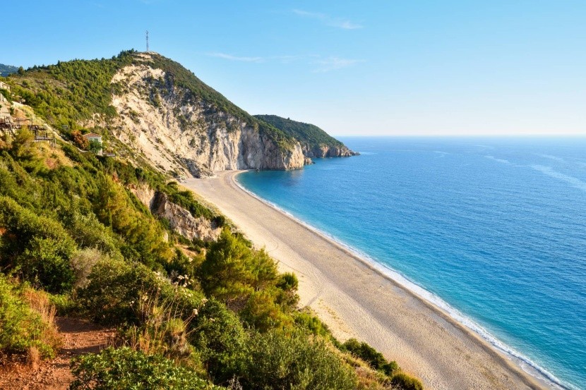 Milos tengerpart, Lefkada