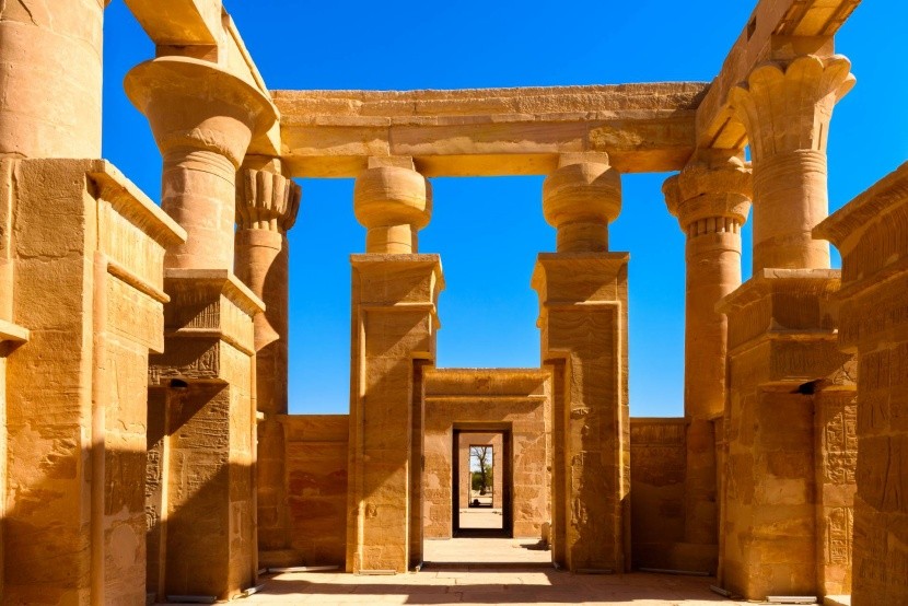 Chrám Hibis v oáze Charga, Egypt