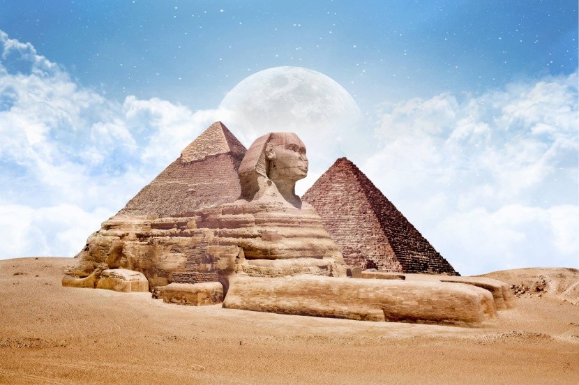Pyramídy + Sfinga (Egypt)