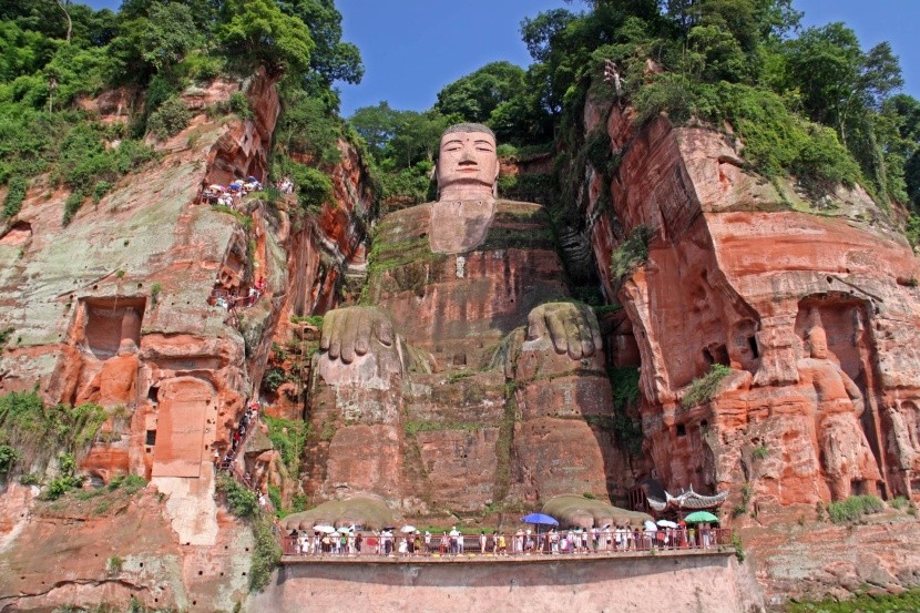 Lešanský Buddha, Čína