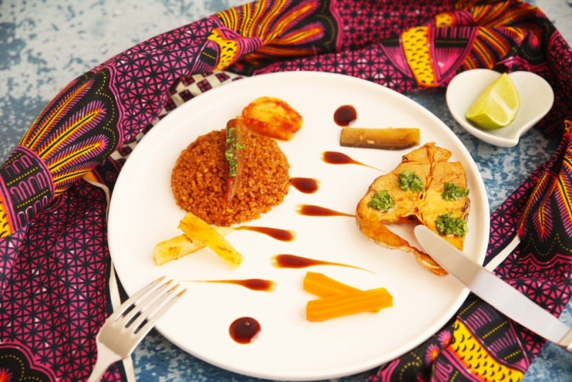 Senegalský národní pokrm Thieboudienne