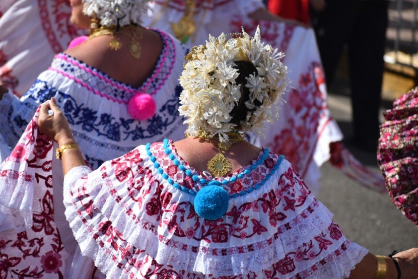 Tradiční oděv panamských žen