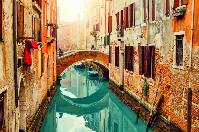 Kanály a gondoly v Benátkach