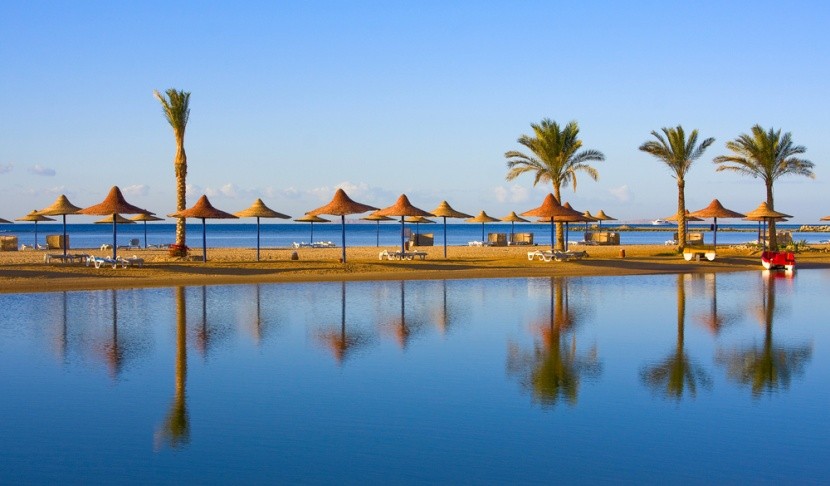 Pláž u Rudého moře, Egypt