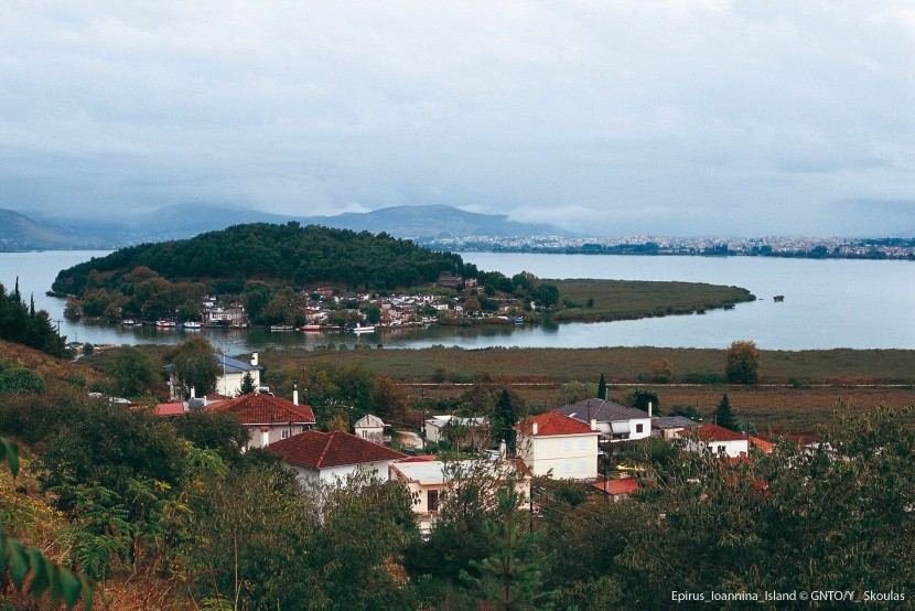 Ioannina – atrakcyjne miasto nad jeziorem