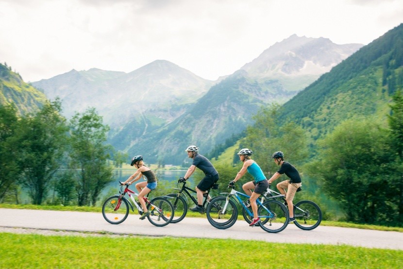 Rodinná dovolená na kole v Alpách