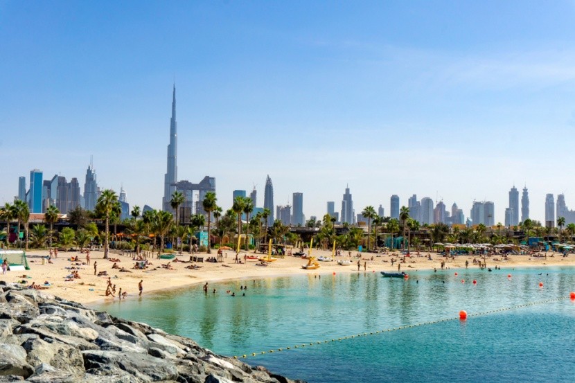 Dubai beach és a Burj Kalifa