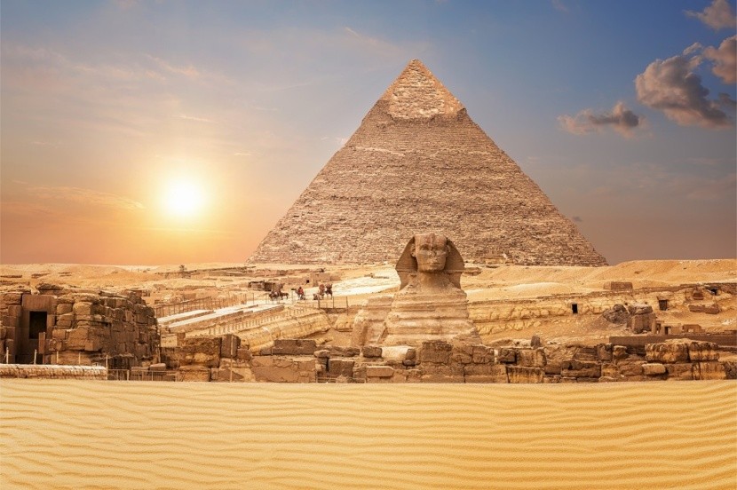 Pyramidy v Gíze - 7 divů světa, Egypt