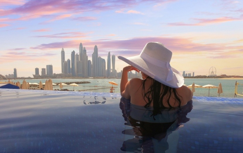 Nekonečný bazén v Dubaji