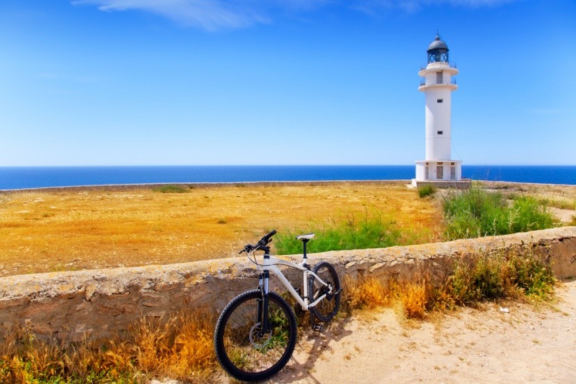 Formenteru najlepšie preskúmate na bicykli