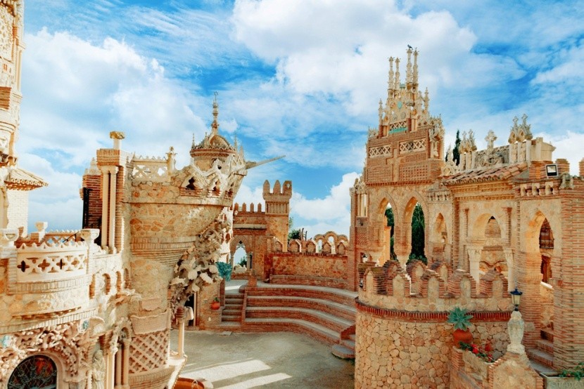 Castillo de Colomares, Malaga