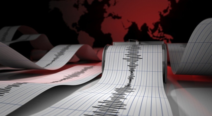 Záznam zemětřesení na seismografu