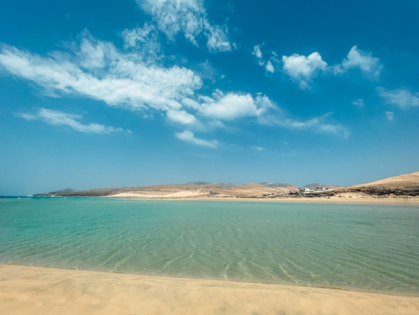 Piaszczyste plaże w Egipcie