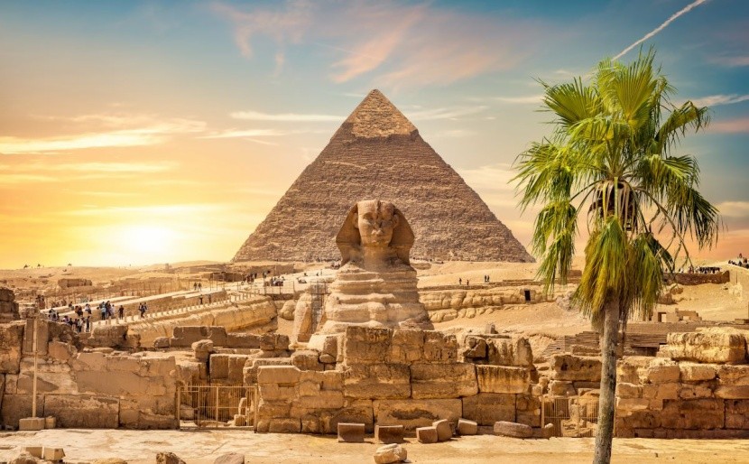 Piramidy i Sfinks w Egipcie