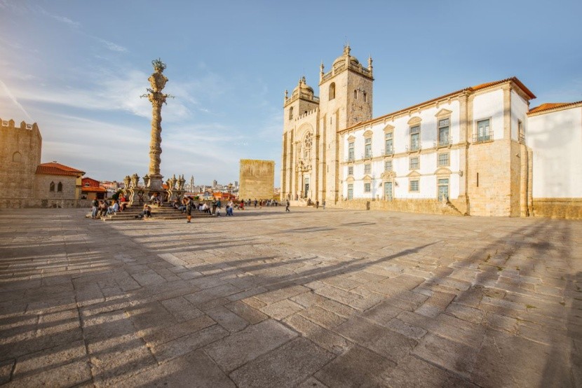 Plac Wolności - atrakcje Porto