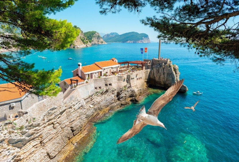 Petrovac - najlepsze plaże Czarnogóry