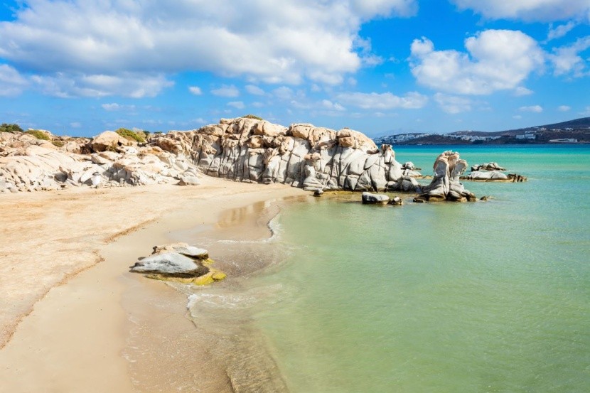 Kolimbithres Beach - plaże na Paros