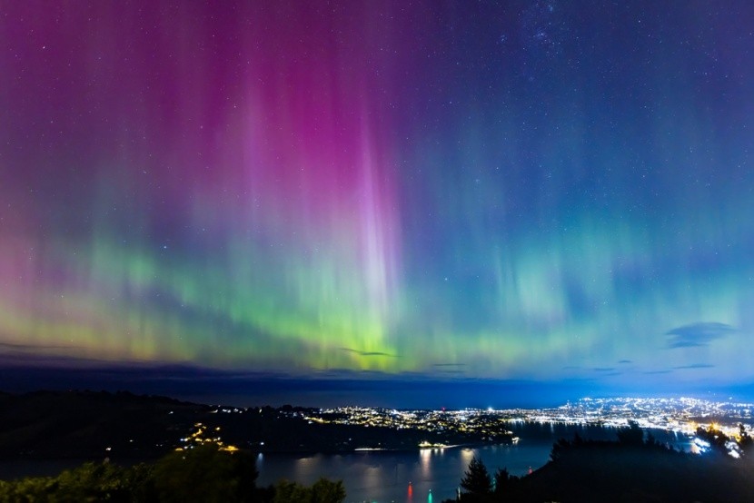 Aurora australis v Dunedin, Nový Zéland