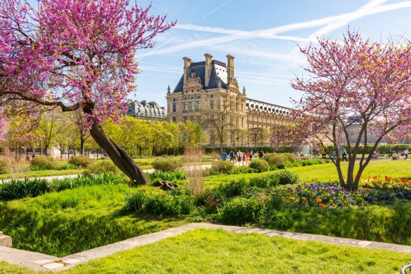 zahrady Tuileries vedle Louvre