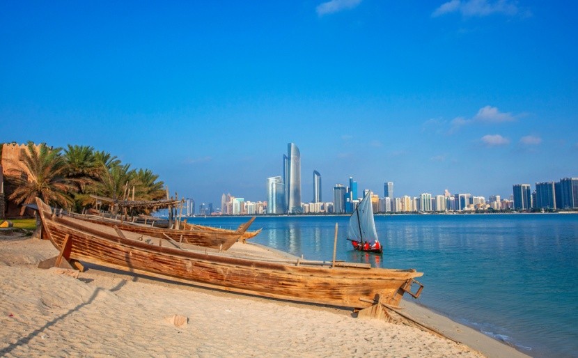 Corniche, Abu Dhabí