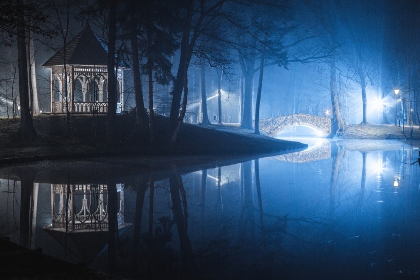 noční procházka parkem, Cieplicie