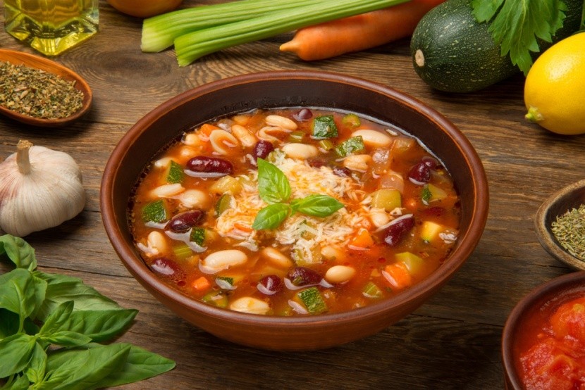 Tradiční italská polévka Minestrone