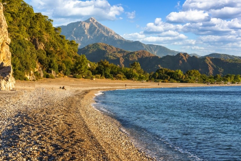 Pláž v oblasti Çıralı, Kemer
