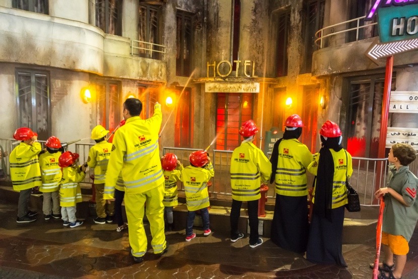 Děti v rolích hasičů, KidZania Dubaj
