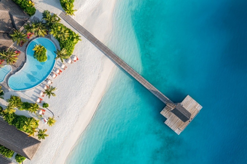 Pobřeží na Maledivách