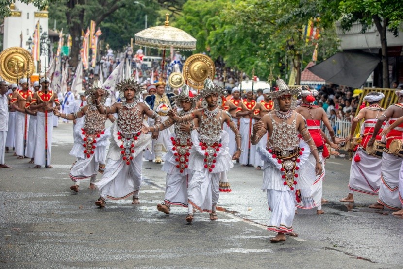 Festival Esala Perahera v Kandy