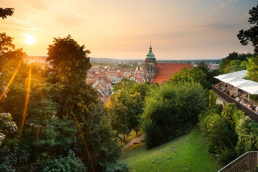 Pohled na Pirnu a staré město