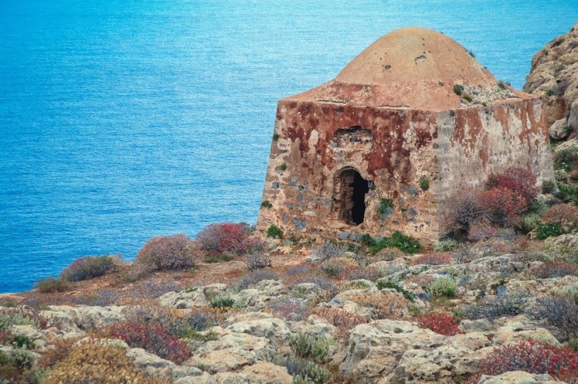 Ruiny fortu na wyspie Gramvousa