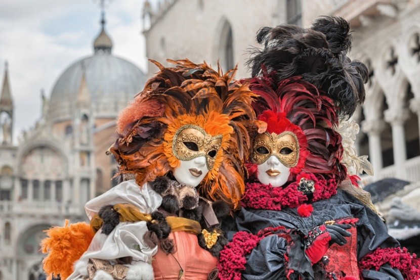 A  pompás velencei karnevál Olaszországban