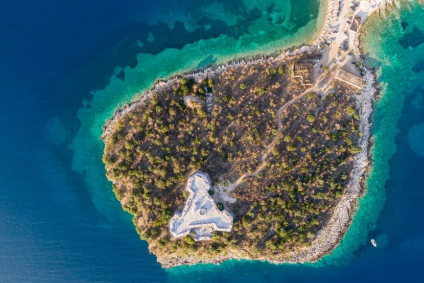 Porto Palermo - a rejtélyes háromszögletű vár