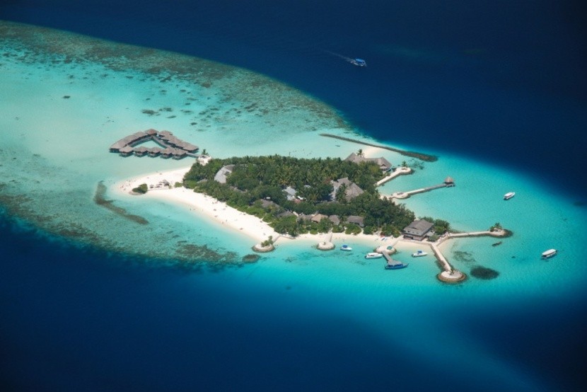 A Maldív-szigetek csábító korallszirtjei