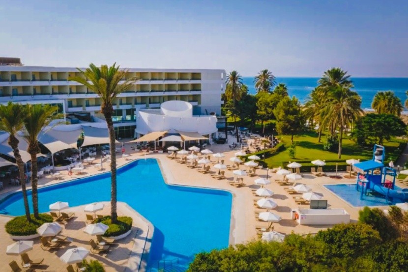 Luis Imperial Beach Hotel