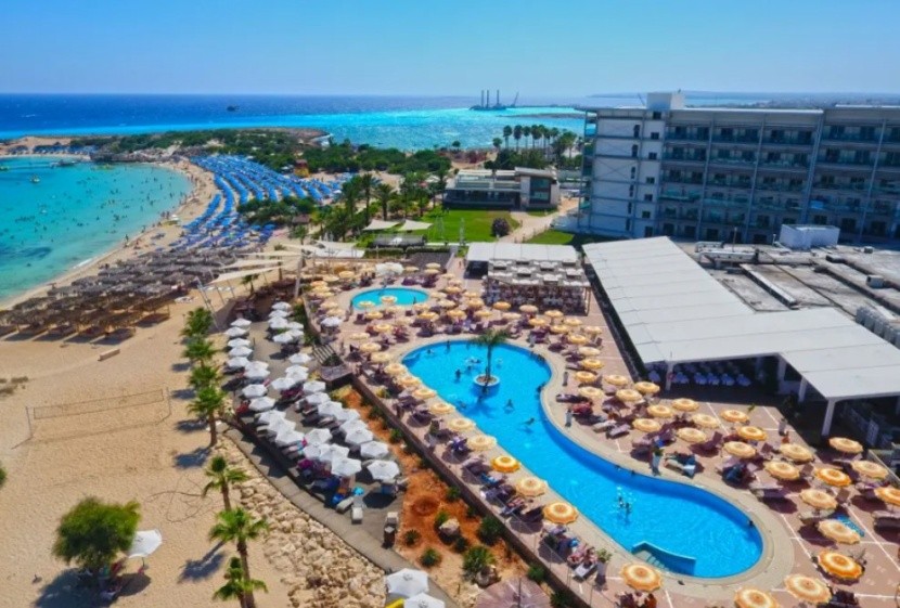 Asterias Beach Hotel