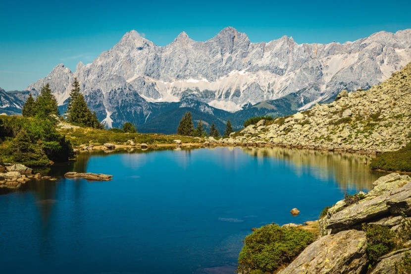 jezero Spiegelsee, Dachstein, Rakousko
