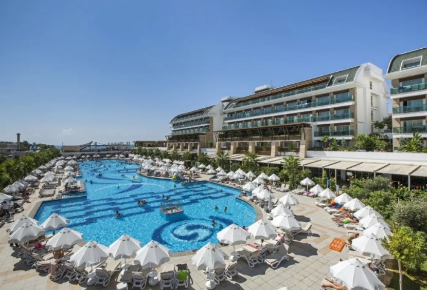 Crystal Waterworld Aqua